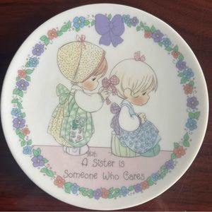 Vtg. Precious Moments "A Sister is Someone Who Cares" mini plate